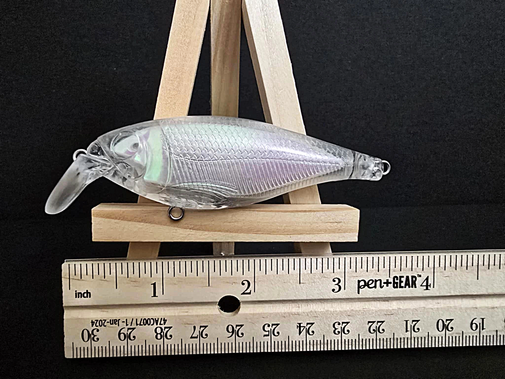 3.5" Holographic Wake bait