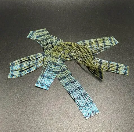SKIRT TABS