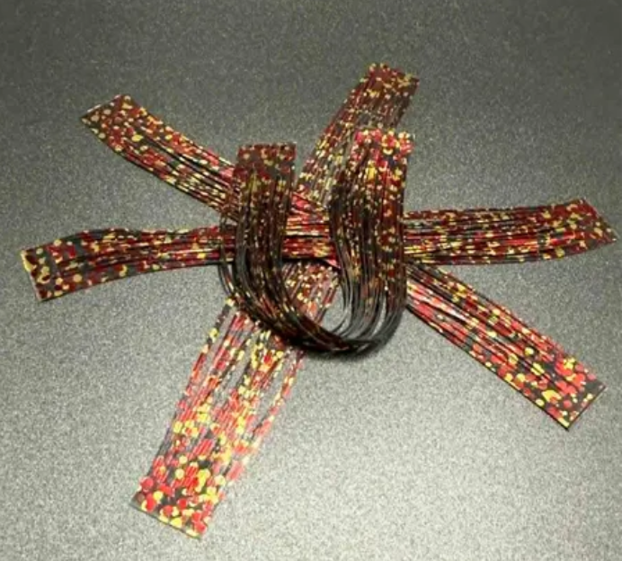 SKIRT TABS